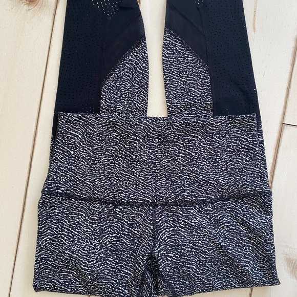 Lululemon Yoga Pant - Full Length 28" - Picture 3 of 6